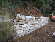 Costruzione di un muro a secco per messa in sicurezza di una zona franata, Seveso Mb dicembre 2017